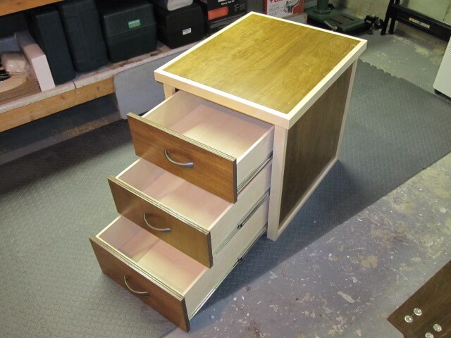 06-little-cabinet-finished
