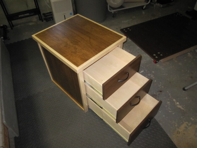 08-little-cabinet-finished